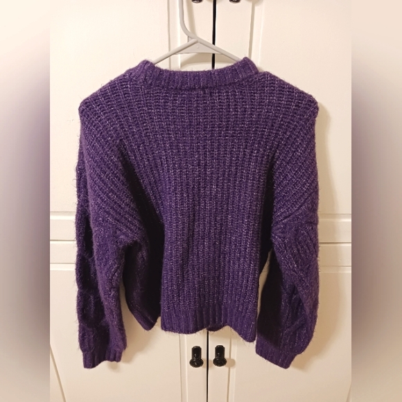 New Long Sleeve Horseshoe Cable Knit Sweater - New York & Company - Picture 2 of 7